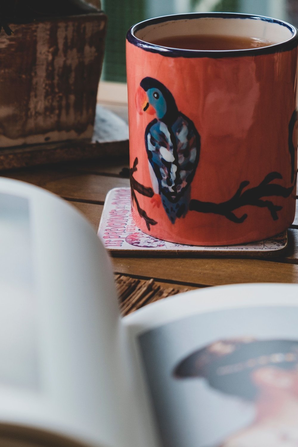 Rolled Cardboard Coasters With a Pottery-Style Look - cardboard crafts diy ideas