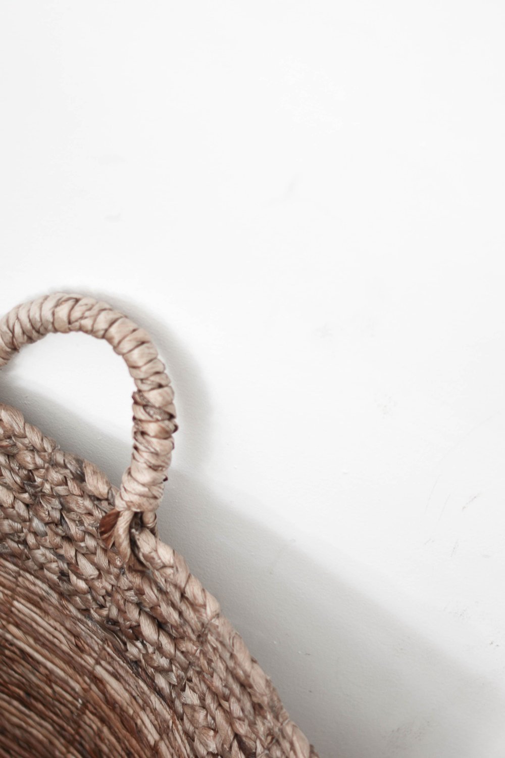 Woven Cardboard Basket With Handles - cardboard crafts diy ideas