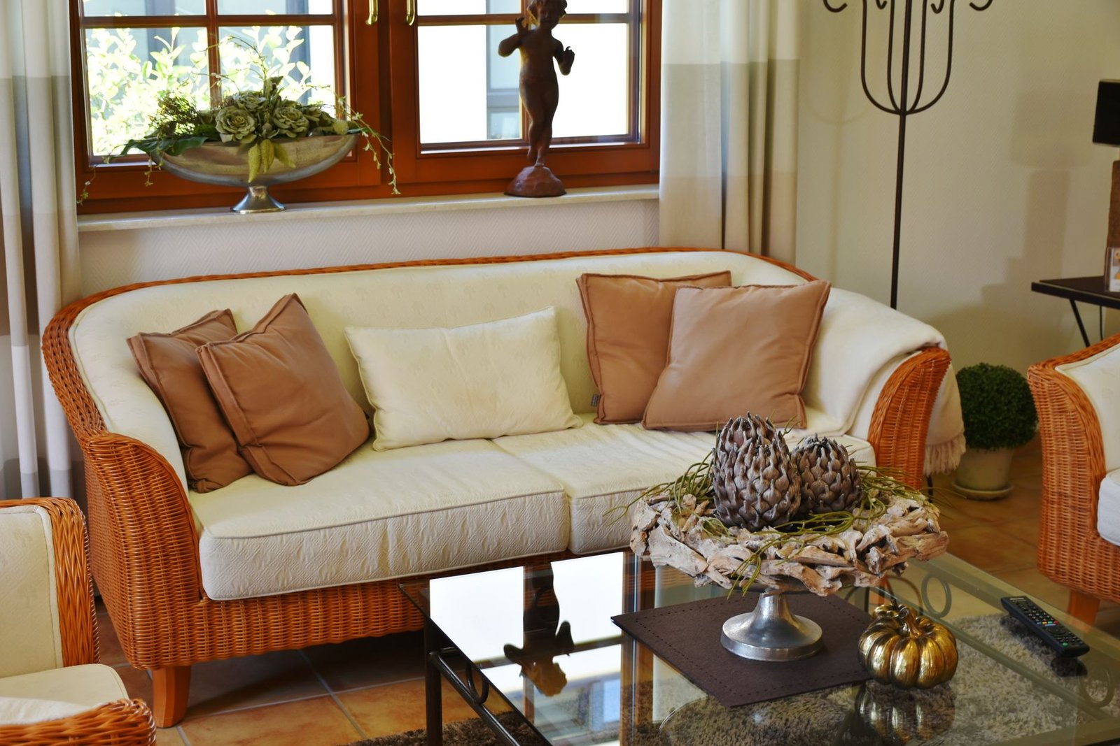 Idea 2: Layer Lighting to Set the Mood in Any Outdoor Living Room - Outdoor Living Room Ideas