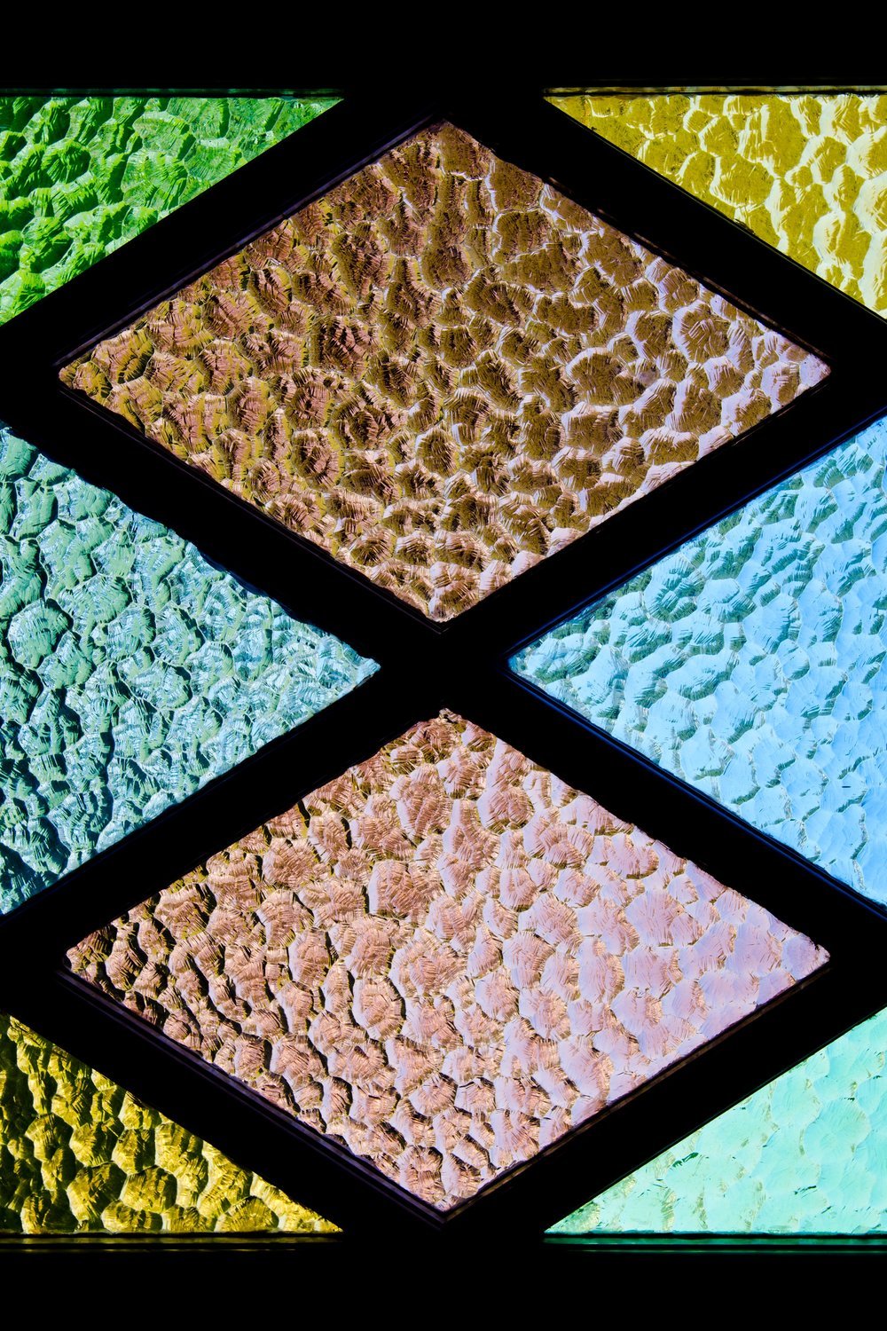 Faux Stained Glass Suncatcher DIY Using Elmer's Glue - suncatcher diy