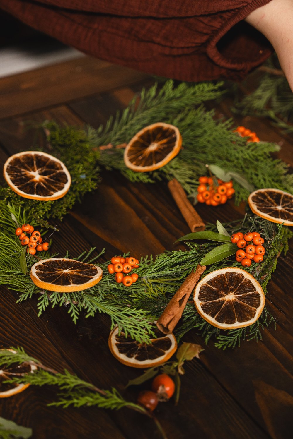 Farmhouse-Style Wire Pumpkin Wreath with Dried Botanicals - wire pumpkin wreath diy