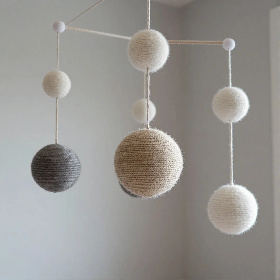 Knotted Twine Planets - how to make baby mobile at home