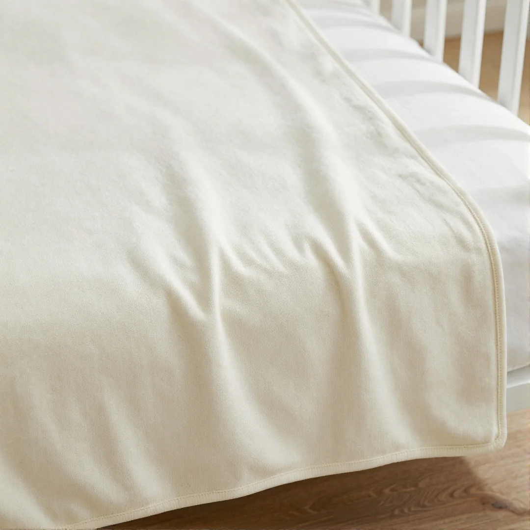 Jersey Knit Blanket - how to sew a baby blanket step by step