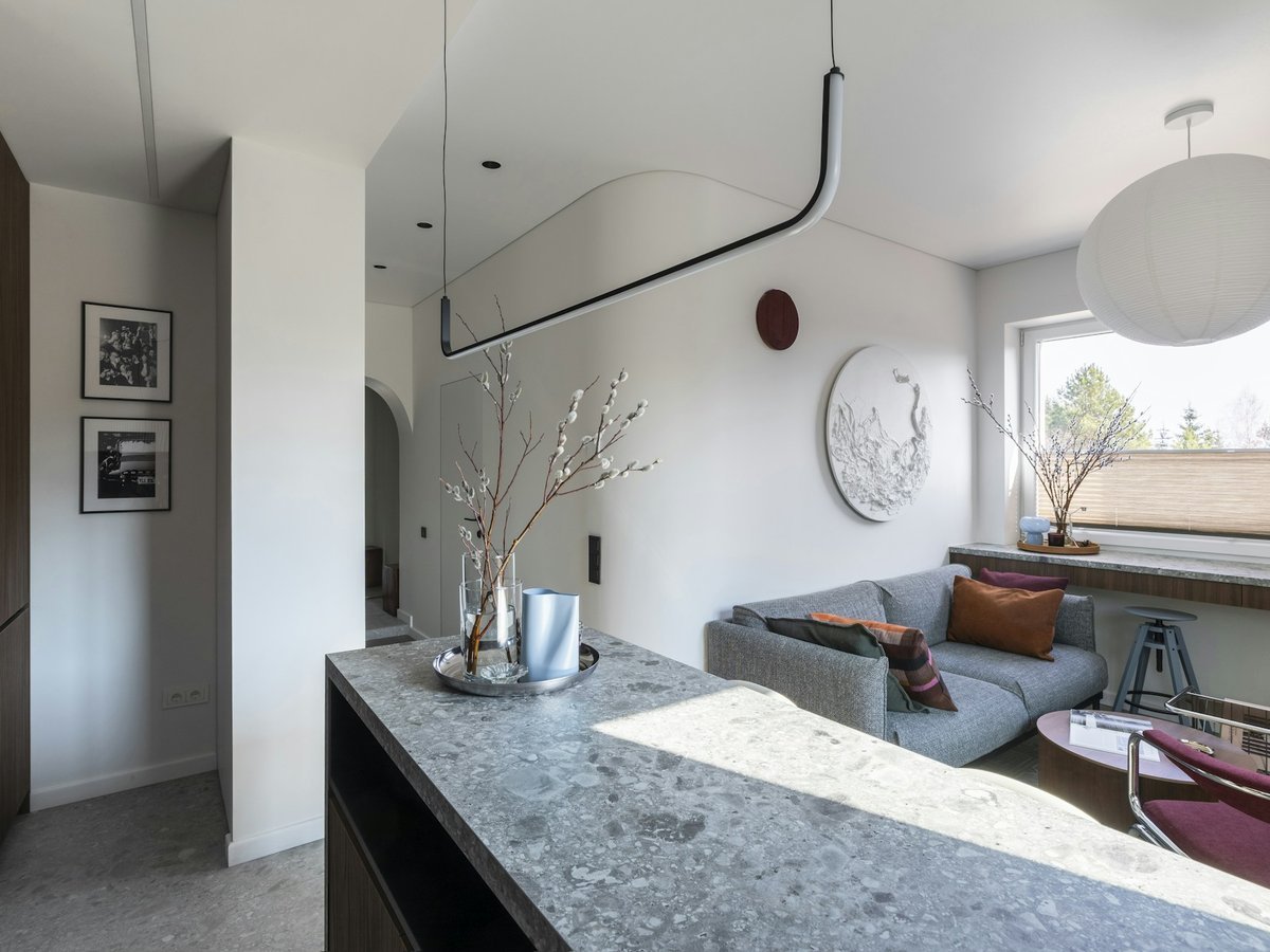 How Mirrors and Glass Make a Small Living Room Look Twice as Big - Small Living Room Ideas