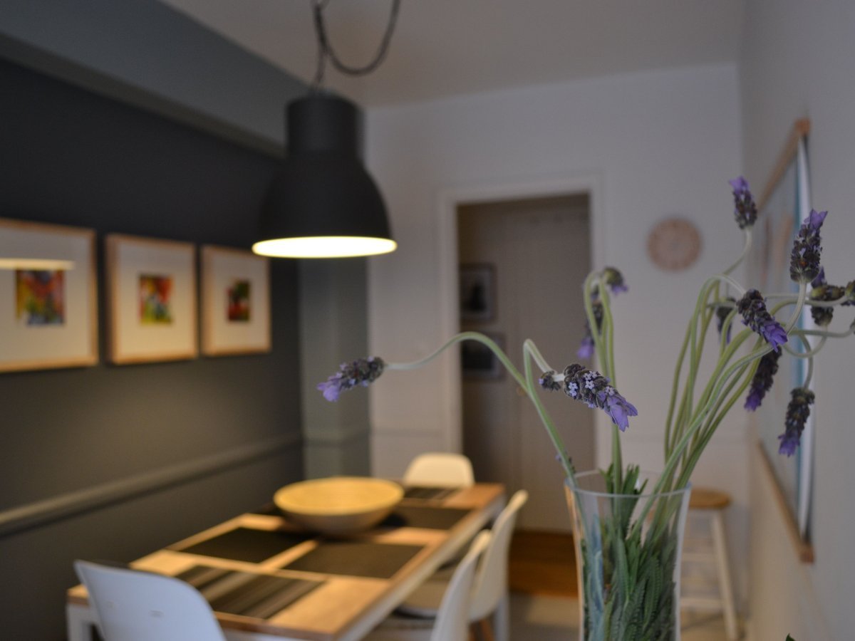 How to Create a Focal Point in a Tiny Living Room - Small Living Room Ideas